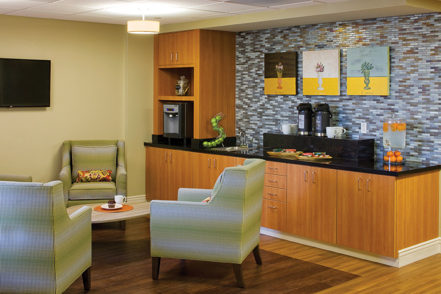 Aptura designed casual bistro area at Texas Health Presbyterian Hospital with Maxwell Thomas furniture